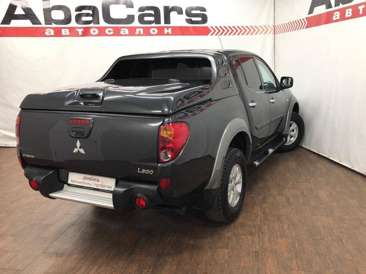 Mitsubishi L200