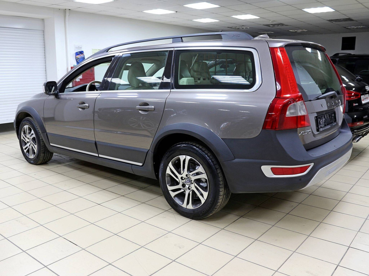 Volvo XC70