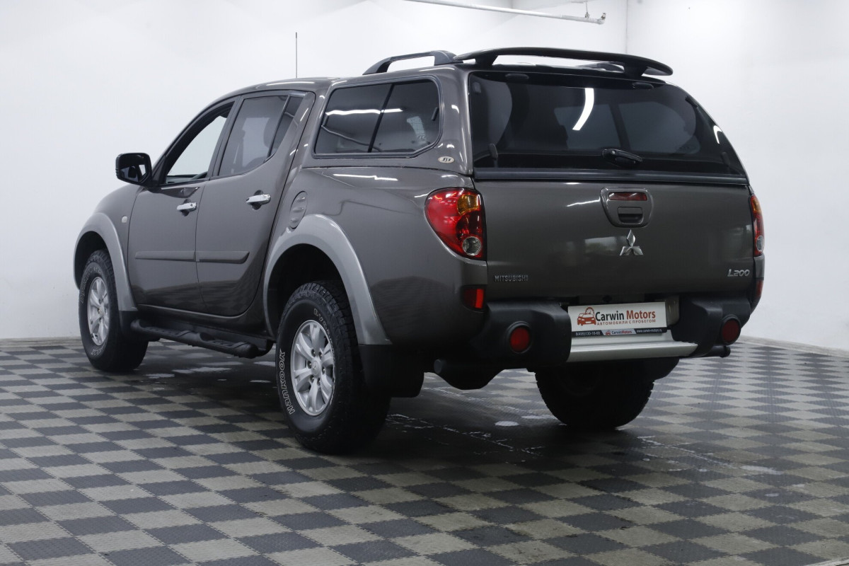 Mitsubishi L200