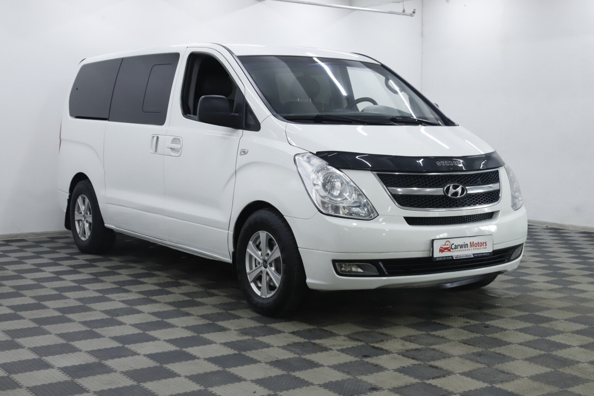 Hyundai Grand Starex