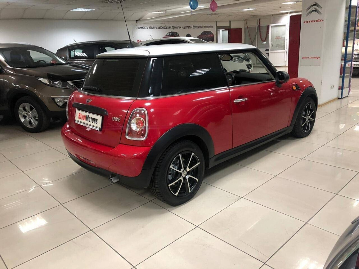 Mini Hatch