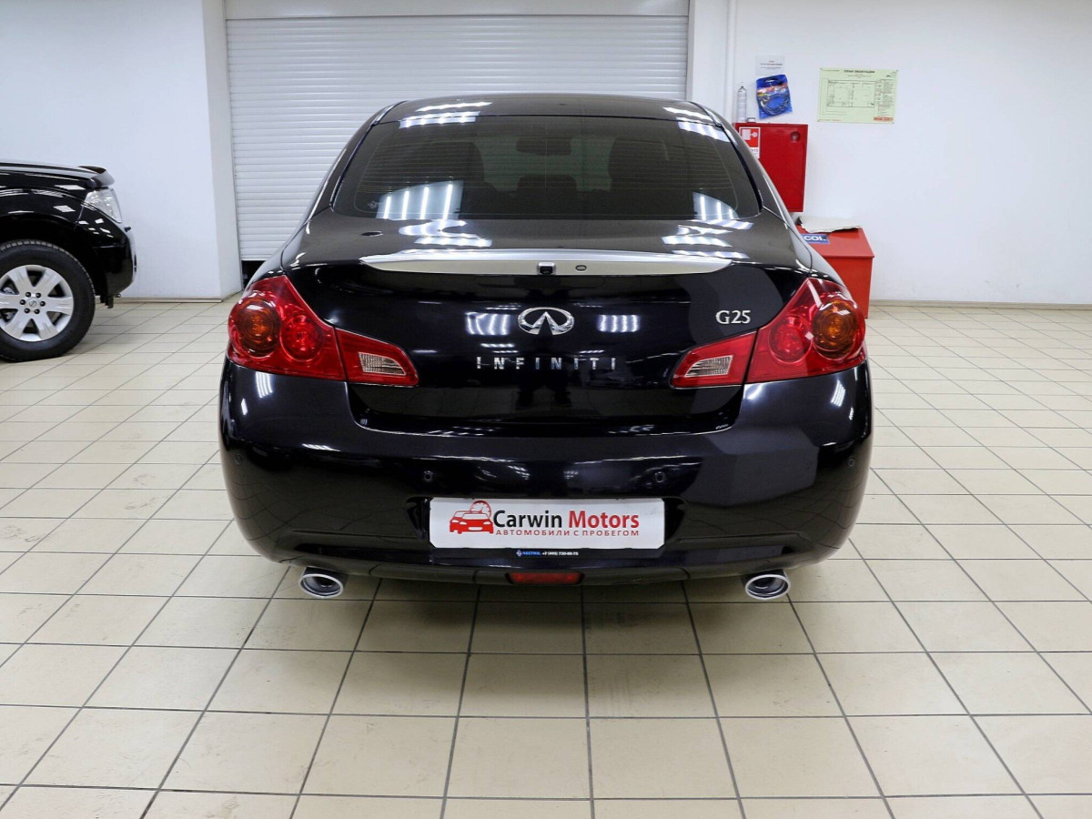 Infiniti G