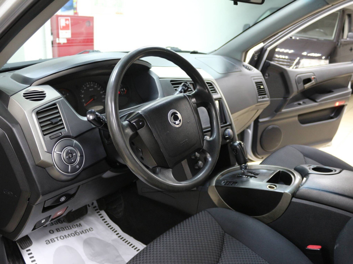 Ssangyong kyron 2013 год