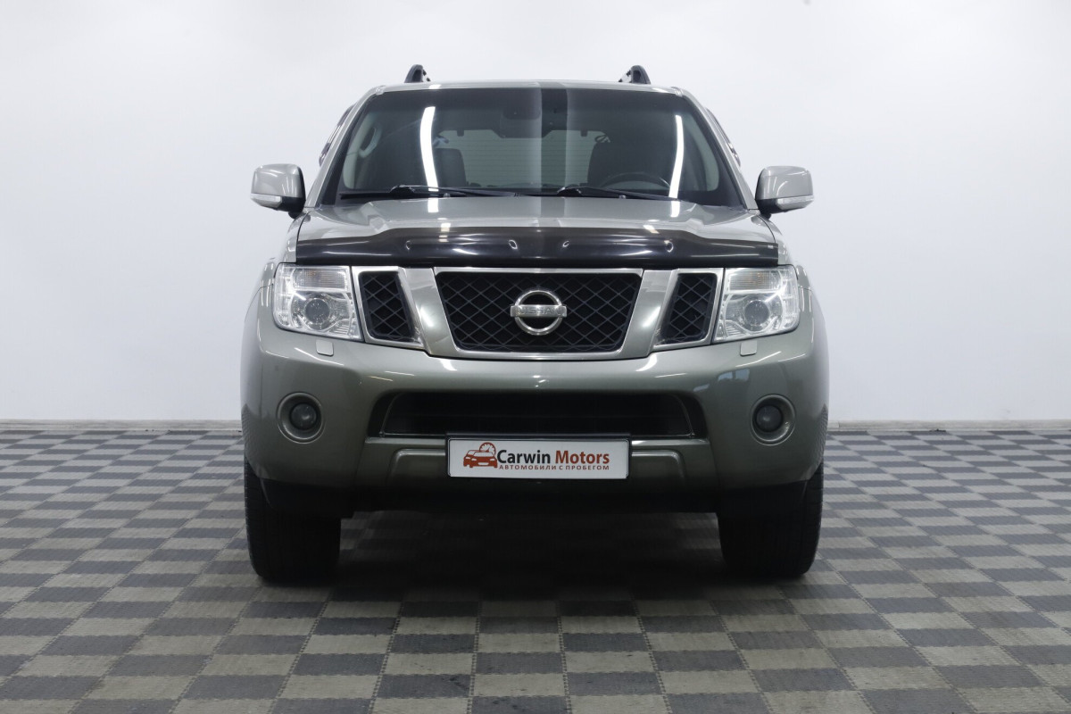 Nissan Pathfinder III 2011