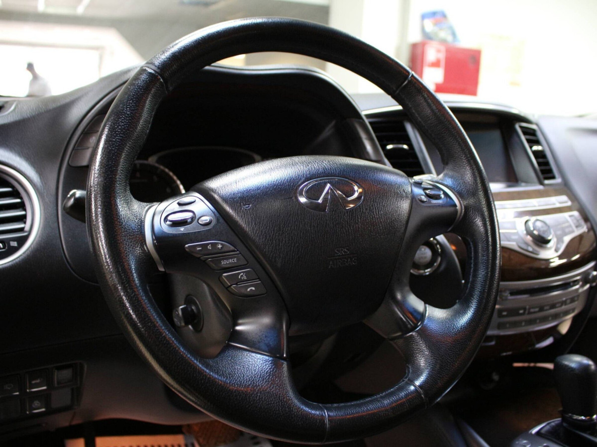 Infiniti JX