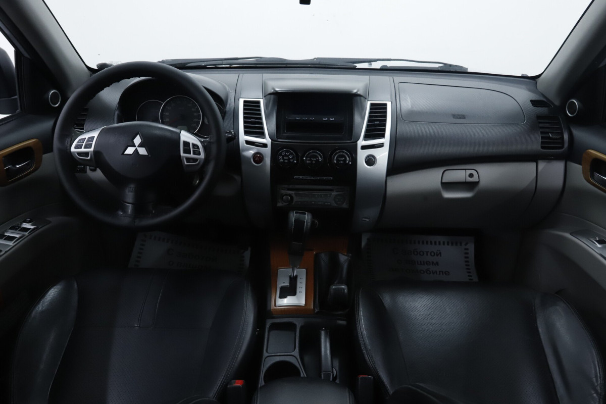 Mitsubishi Pajero Sport