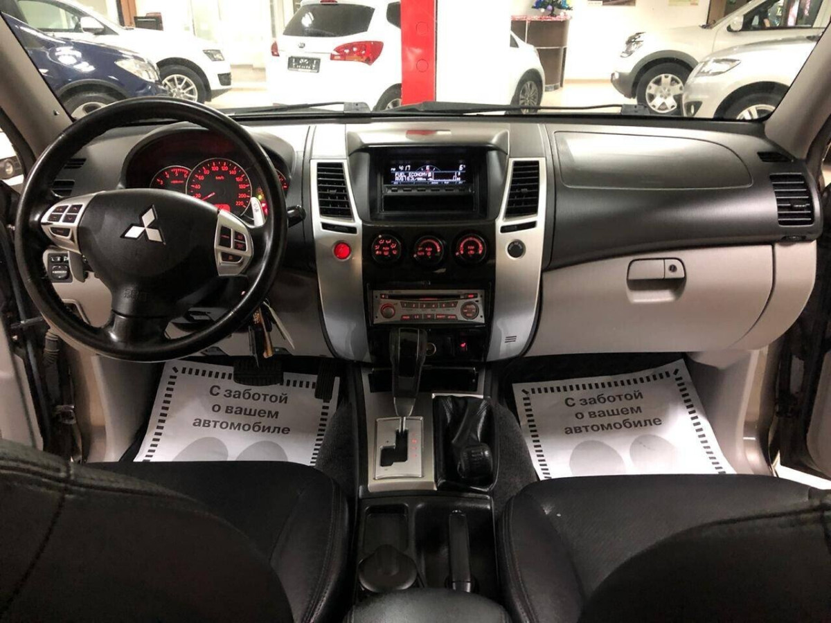 Mitsubishi Pajero Sport