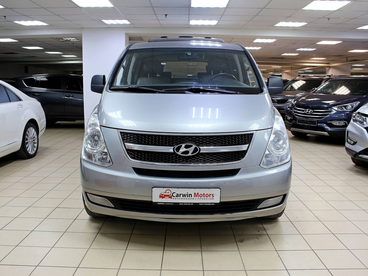 Hyundai Grand Starex