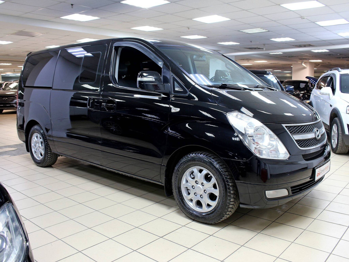 Hyundai Grand Starex