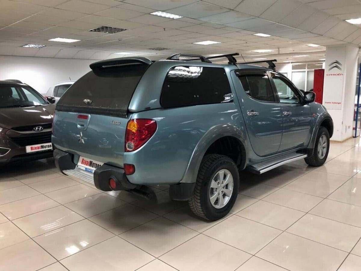 Mitsubishi L200