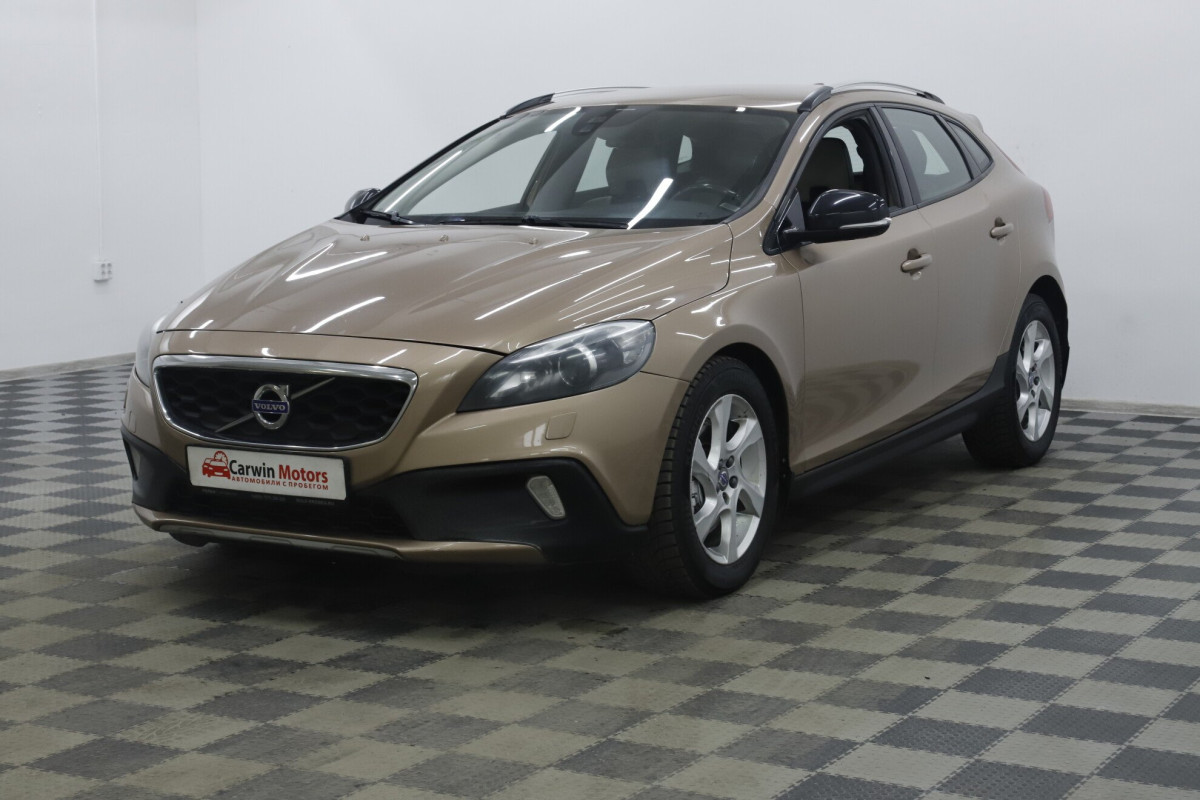 Volvo V40