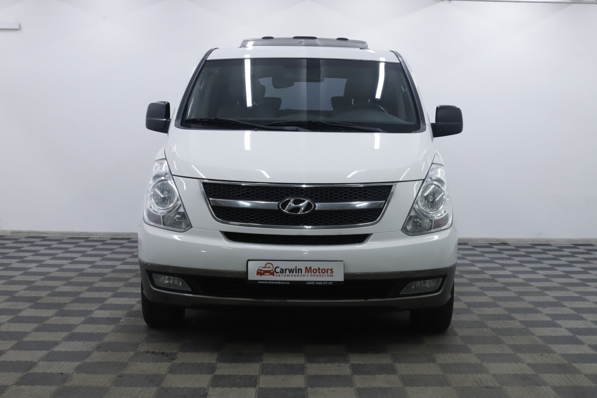 Hyundai Grand Starex