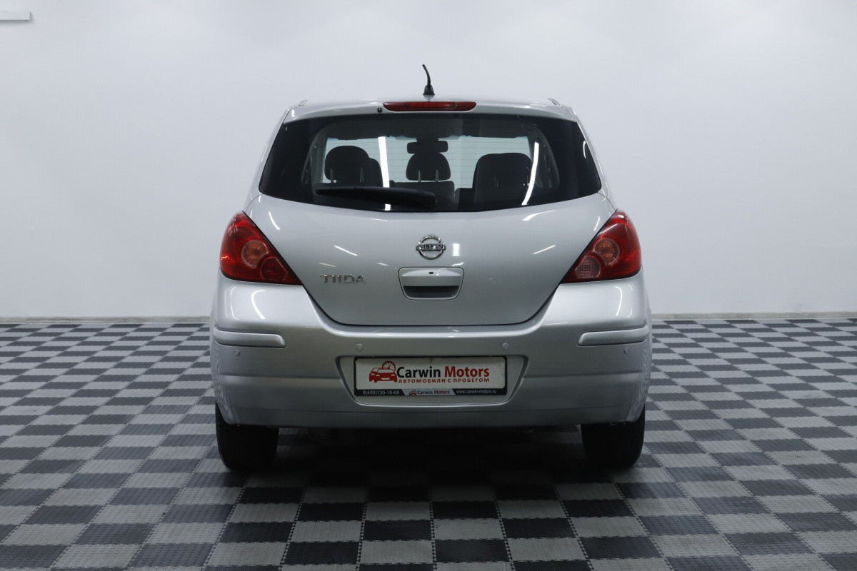 Nissan Tiida