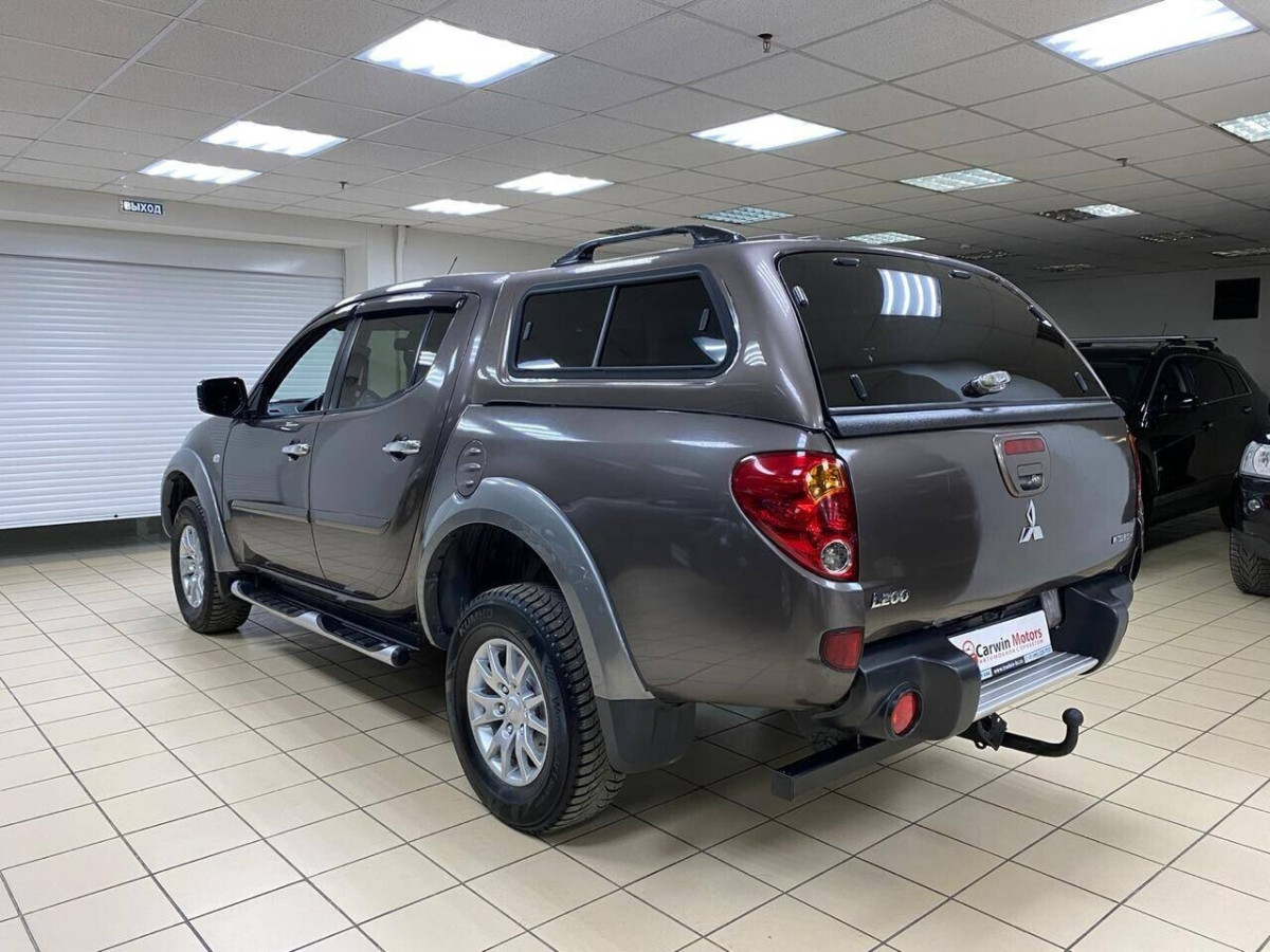 Mitsubishi L200