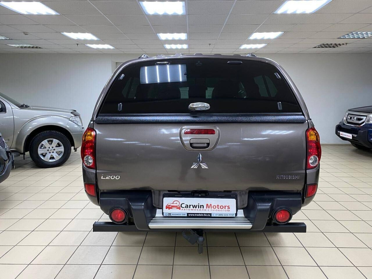 Mitsubishi L200