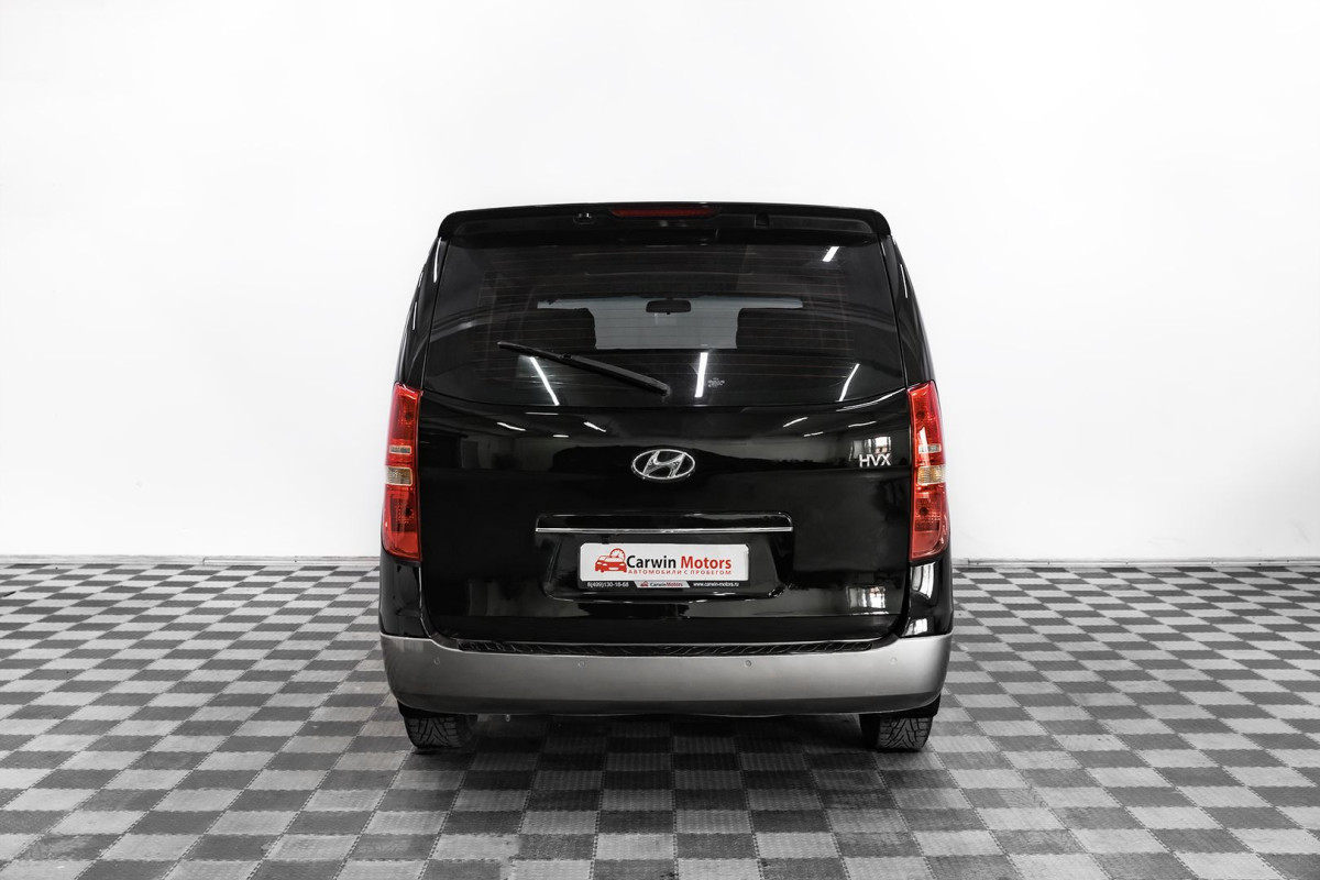 Hyundai Grand Starex