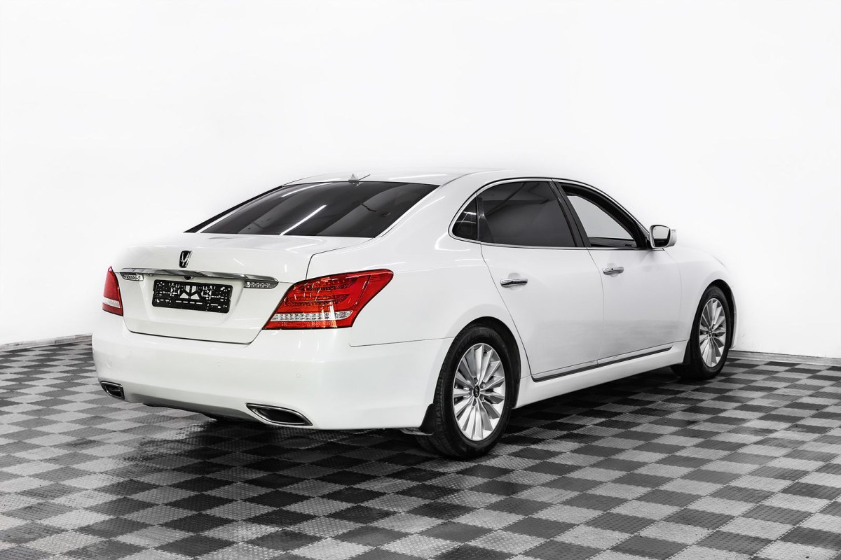 Hyundai Equus