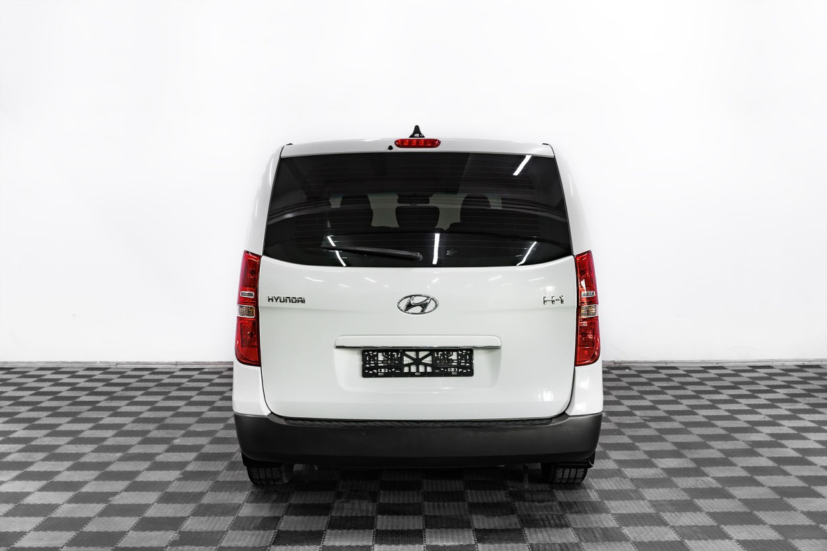 Hyundai H-1