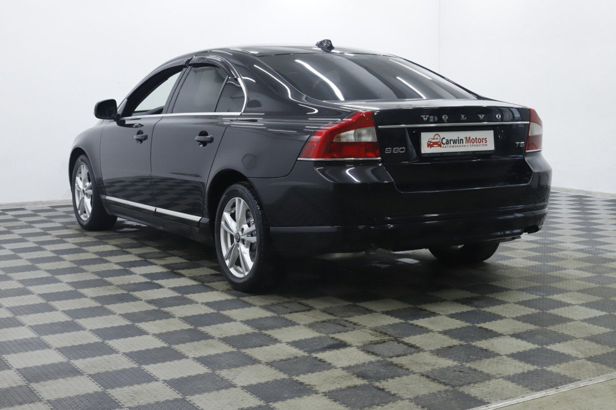 Volvo S80