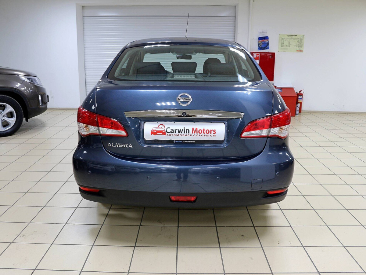 Nissan Almera