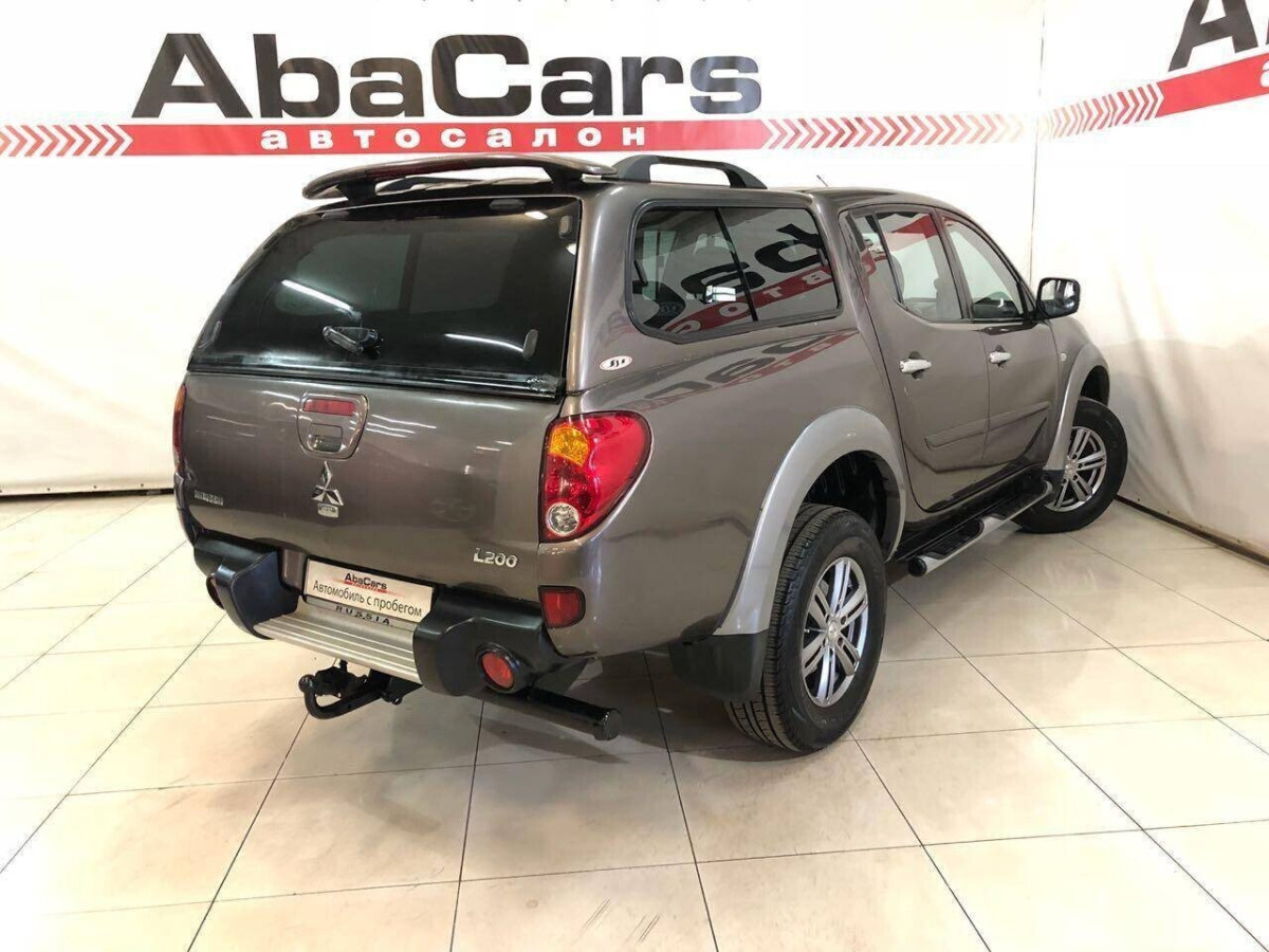 Mitsubishi L200