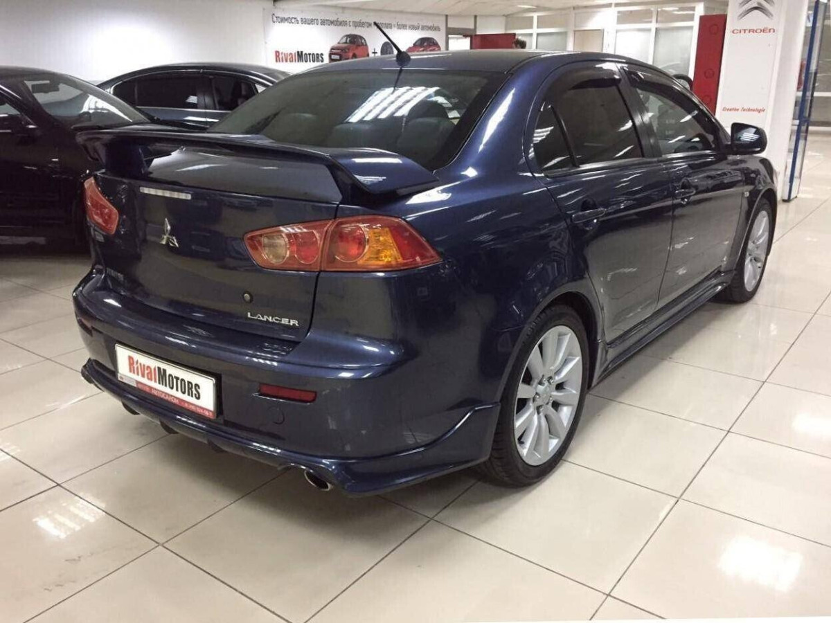 Mitsubishi Lancer