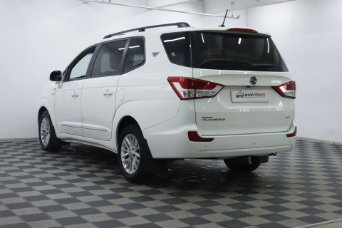 SsangYong Korando Turismo