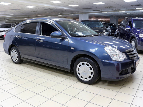 Nissan Almera