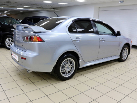 Mitsubishi Lancer