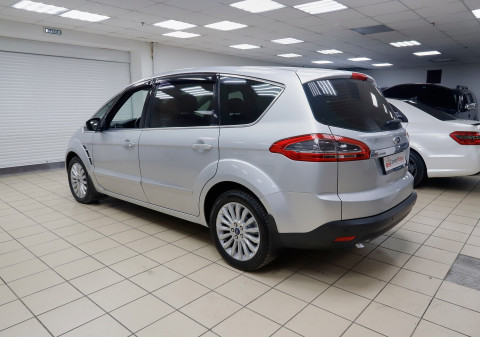 Ford S-MAX