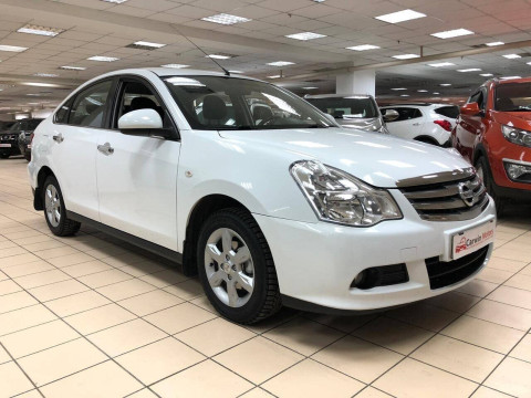 Nissan Almera