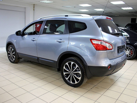 Nissan Qashqai+2