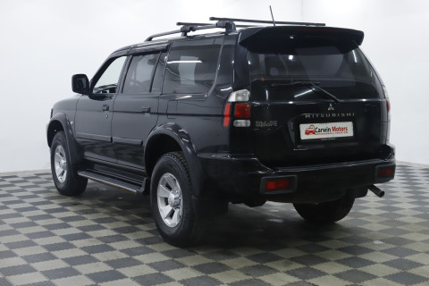 Mitsubishi Pajero Sport