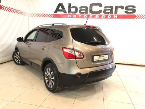 Nissan Qashqai+2