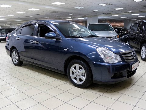 Nissan Almera